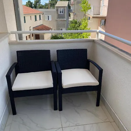 B Apartment